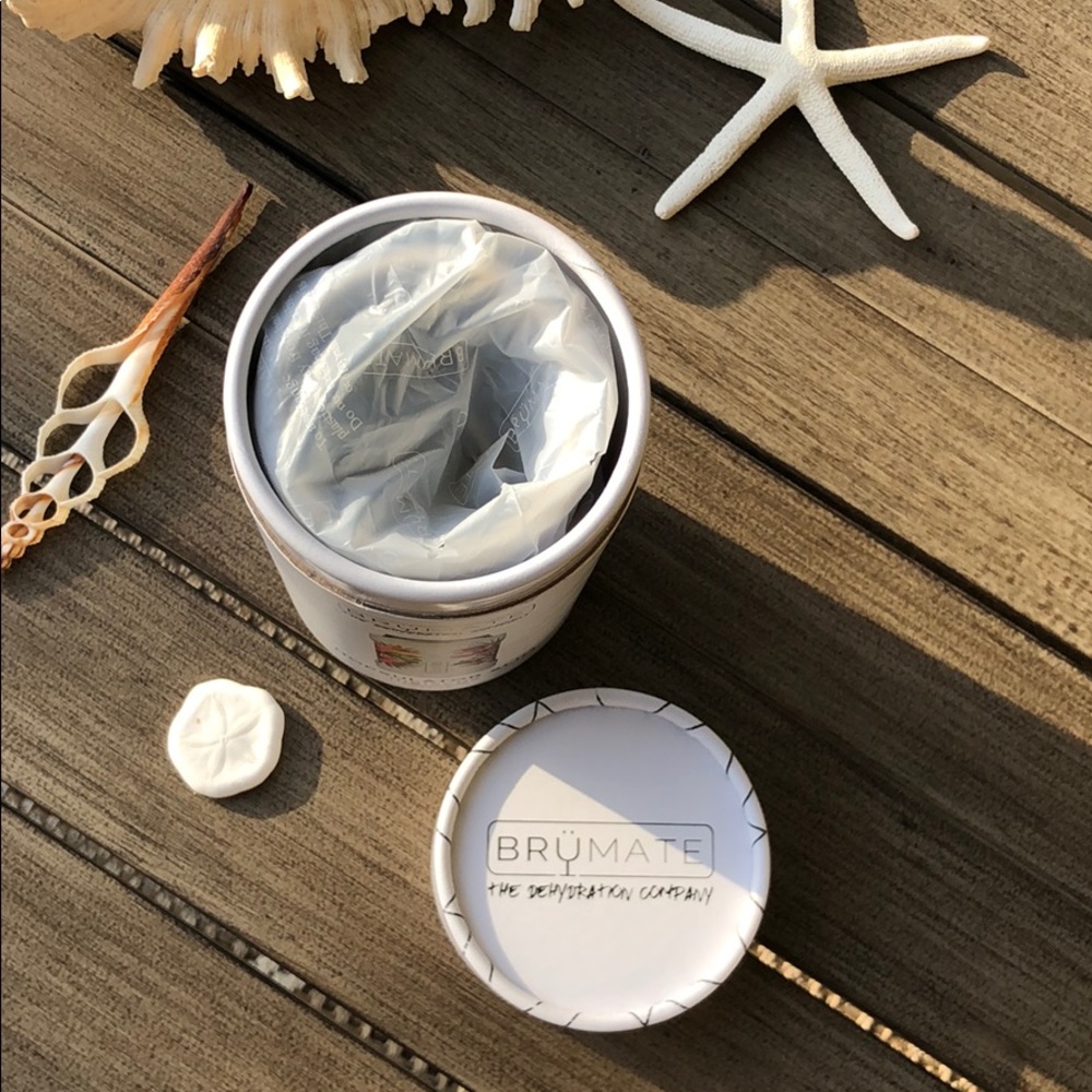 🌴🌼BRUMATE- insulated 12 ounce cans COOLER🌼🌴 - Picture 9 of 9